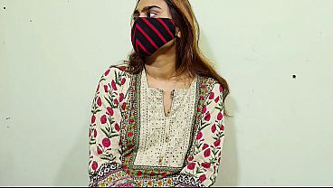 Nokar Ne Malkin Ko Choda, Garam Awaz Mein