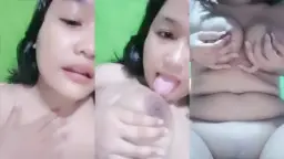 Rara Sange Minta Omek Jilat Kontol Live Streaming