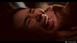 Lesbian Vampir Penuh Nafsu Serbu Rumah Gadis Asia, Aksi Live Action Panas Dan Mengerikan