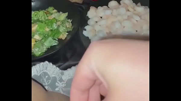 Muslim Cewek Ngoceng Di La – Putri Salju Arab Versi Amatir – Kompilasi Fetish Makanan Paling Ekstrem Dan Mesum