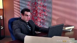 Brazzers – Ava Riley – Tete Besar Di Kantor Bikin Ngaceng