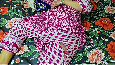 Ibu Tiri Celananya Sobek, Anak Tiri Langsung Ngewe Memeknya Habis-habisan, Pantat Bulat Mulus.