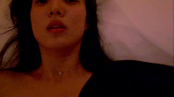 Gadis Tionghoa Cantik Menelan Cairan Sensualku [subscribe Untuk Video Panas Setiap Hari]