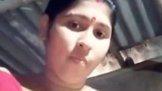 Boudi Bibastra Mms Pamer Tete Gede Dan Memek Basah