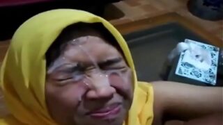Cowok Ngecrot Di Muka Cewek Bangladesh-nya