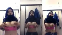 Jilbab Basah Keringetan Abis Pulang Kuliah, Langsung Sange Pengen Digrudug.