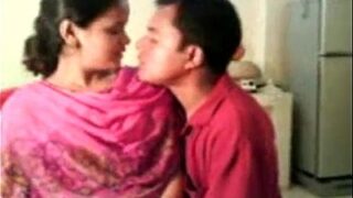 Video Mesum Bhabhi Amatir Sama Adik Ipar Nakal Yang Bikin Malu