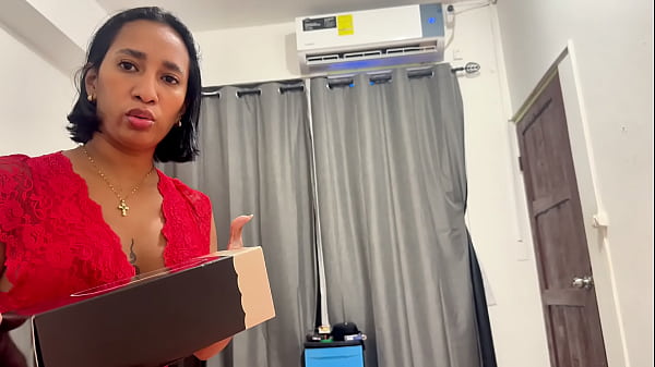 Ibu Tiri Montok Leyne Rodriguez Nyangkut Dan Digaruk Sama Anak Tiri Yang Horny