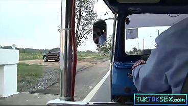 Ibu-ibu Thailand Amatir Dijemput Dari Jalan Terus Dibawa Muter-muter Buat Main.