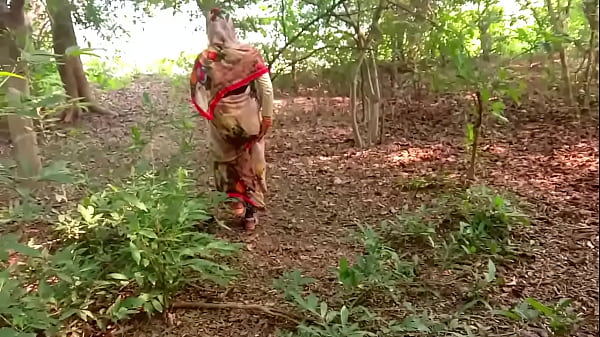 Malam Natal Paling Panas Di Hutan Bareng Radhika Desi, Ngentot Liar Sampai Puas.