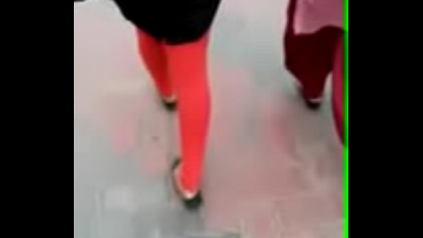 Desi Cewek Bengali Ngegas Di Jalan, Bikin Makin Panas.