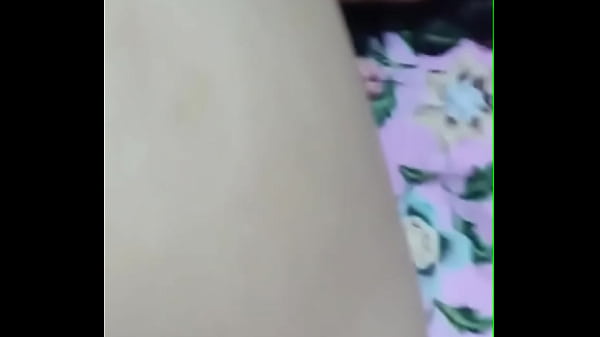 Diluar Lagi Hujan, Suami Lagi Pergi, Tetangga Main Ke Rumah Langsung Ngajak Main Ranjang.