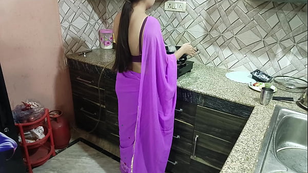 Desi India Step Mom Kardek Vivek Ke Birthday Pe Usko Surprise Karte Hue Hindi Mein Gandi Baatein