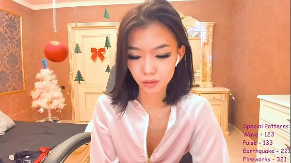 Apa Yang Akan Kau Lakukan Dengan Budak-budak Cina-ku Yang Siap Melayani Nafsumu?