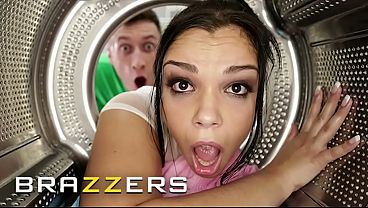 Tontotan Mampus! Para Bintang Brazzers Terjebak Situasi Panas, Berujung Ngentot Brutal Di Kompilasi Ini