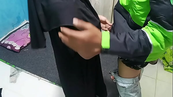 Prank Ajak Ojol Kencan, Ujung-ujungnya Crot Di Dalem.