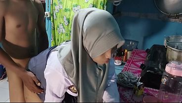 Ngentot Adik Ipar, Rasanya Kayak Durian Busuk Yang Bikin Makin Pengen