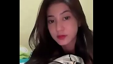 Cewek Indonesia Live Ig, Goyangannya Bikin Makin Pengen Liat Isi Dalemnya.