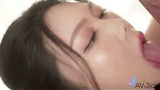 Cewek China Seksi Ban Ban Digenjot Keras Banget Sampe Meraung.