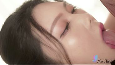 Cewek China Seksi Ban Ban Digenjot Keras Banget Sampe Meraung.