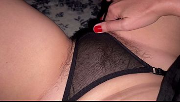 Tonton Ibu Nakal Ini Lagi Mainin Memek Berbulu Lebatnya. Pov Sange.