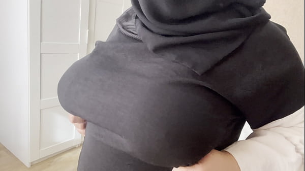 Teman Punya Istri Arab, Dipamerin Teteknya.
