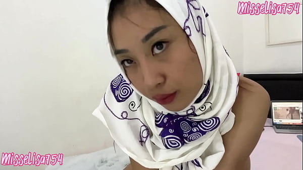 Gerakan Joget Arab Panas Bikin Lo Meleleh, Budak Mesum Goyang Telanjang Depan Mata.