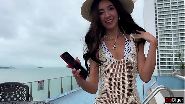 Libas Nih, Blanca Spanyol Cantik Pingin Nyobain Kontol Putih Rusia Pas Liburan.