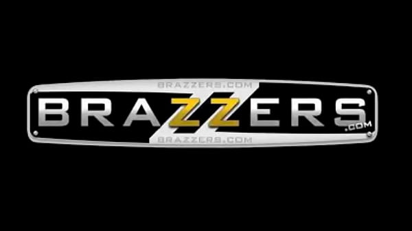 Brazzers, Bintang Porno, Toket Gede Banget Bikin Ngaceng