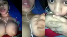Mainin Tete Gede Pake Jilbab Biru, Nafsu Makin Liar