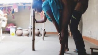 Video Lokal: Pria Ngewe Istri Sambil Berdiri, Gaya Hot Bikin Makin Liar