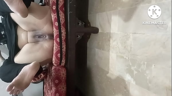 Bhabhi Pagi-pagi Digebukin Kontol Sampe Merem Melek