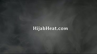 Bosok-bosoknya Cewek Arab Jilbab Ketat Digebukin Bareng-bareng Di Kantor
