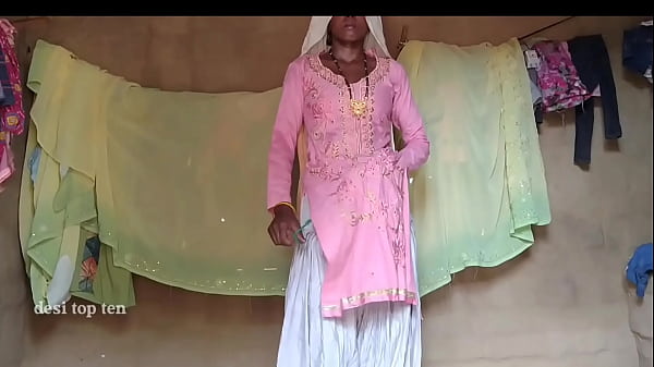 Istri Seksi Gua Dijilat Burung Keras, Abis Itu Digocok Kontol Gede Di Memek Desi—video Hot Porno Desi.