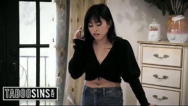 Mampus, Satu Cewek Asia Butuh Dikasih Benih Biar Perutnya Makin Montok.