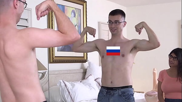 Mia Khalifa – Cewek Arab Nakal Ngajarin Perawan Cara Ngewe Sama Cewek, Hot Banget